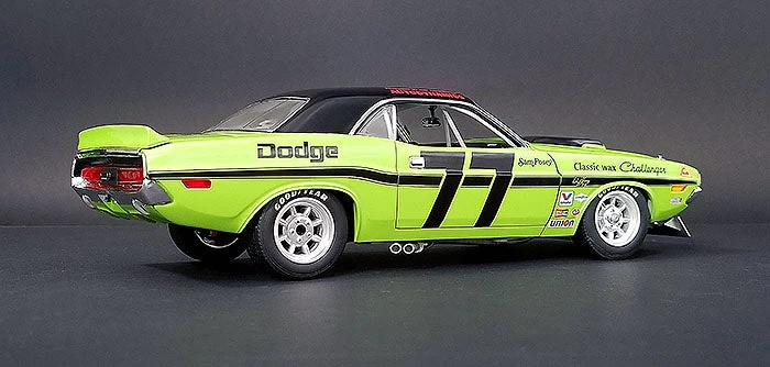 Acme 1/18 1970 Dodge Challenger Trans Am Sam Posey #77 - Image 2