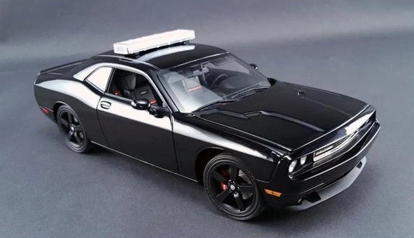 Acme 1/18 1970 Dodge Challenger SRT8 Blackout Chase Car