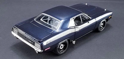 Acme 1/18 1970 Plymouth Barracuda Trans Am "Street Version" - Image 2