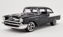 Acme 1/18 1957 Chevrolet 150 Restomod Hourglass