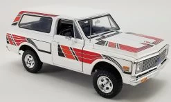 Acme 1/18 1972 Chevrolet K5 Blazer- Feathers Edition