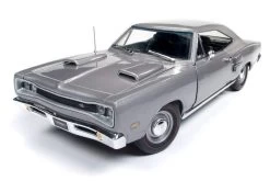 Auto World 1/18 1969 Dodge Coronet R/T Hard Top