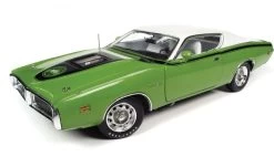 Auto World 1/18 1971 Dodge Charger Super Bee